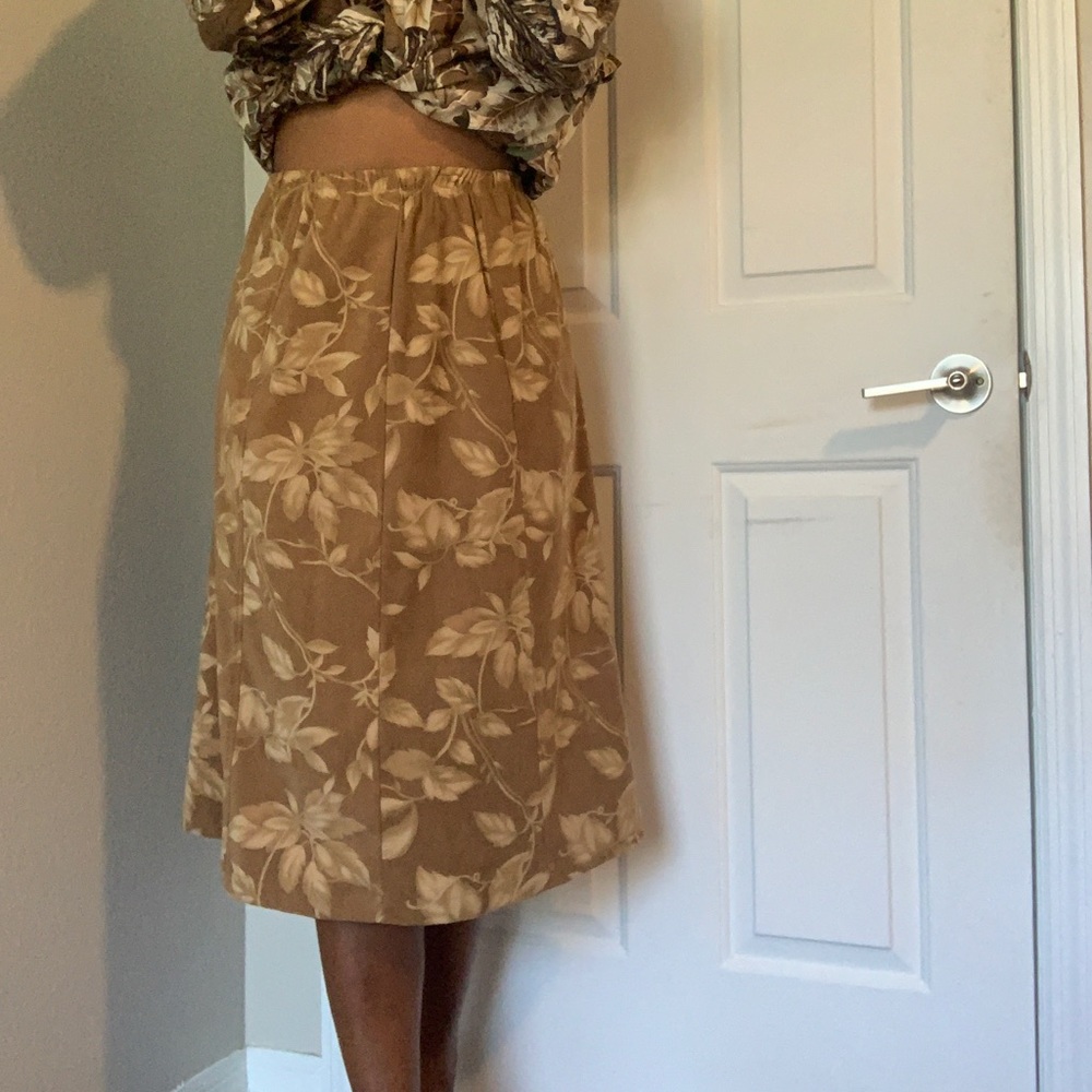 Vintage floral skirt